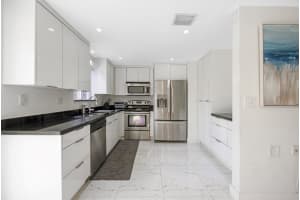 18821 NW 84th Ct 702-7, Hialeah, FL 33015 - MLS#F10529639