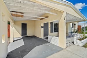 3431 SW 15th Ct, Fort Lauderdale, FL 33312 Sold 12/18/25
