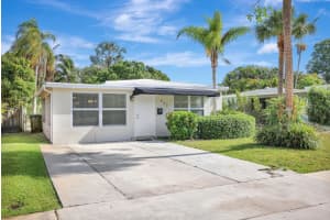 933 SW 19th St, Fort Lauderdale, FL 33315 - MLS#F10529680