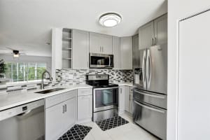 1107 SW 44th Ter 1107, Deerfield Beach, FL 33442 - MLS#F10529681