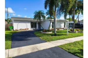 11531 NW 32nd Mnr, Sunrise, FL 33323 Sold 11/04/25
