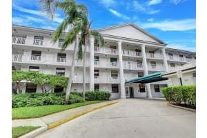 3636 Whitehall Dr 305, West Palm Beach