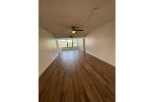 3636 Whitehall Dr, West Palm Beach, FL 33401 - MLS#F10529711