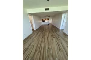 3636 Whitehall Dr, West Palm Beach, FL 33401 - MLS#F10529711