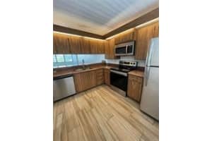 3636 Whitehall Dr, West Palm Beach, FL 33401 - MLS#F10529711