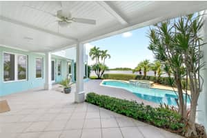 505 Tulip Ln, Vero Beach, FL 32963 - MLS#F10529733