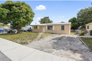 5624 S 37 ct, Greenacres, FL 33463 - MLS#F10529737