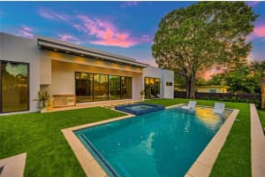 215 NE 28th Ct, Wilton Manors, FL 33334, Sold 10/02/25