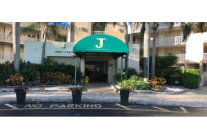 7361 Granville Dr 303, Tamarac