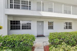 4015 W Palm Aire Drive 106, Pompano Beach, FL 33069 Sold 12/09/25