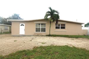 3910 SW 61st Ave, Davie, FL 33314 - MLS#F10529802