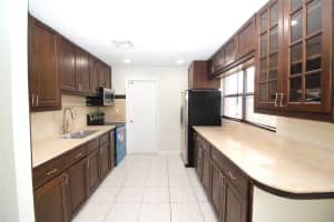 3910 SW 61st Ave, Davie, FL 33314 - MLS#F10529802
