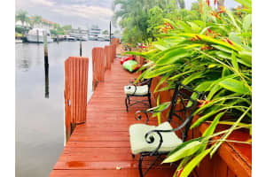 230 Lake Ct, Lauderdale By The Sea, FL 33308 - MLS#F10529804