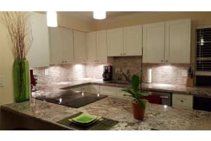 905 NE 28th St, Wilton Manors, FL 33334 - MLS#F10529806