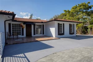 641 SW 8th Ave Front, Fort Lauderdale, FL 33315 - MLS#F10529834