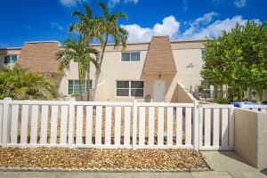 8091 NW 13th St E, Margate, FL 33063 - MLS#F10529842