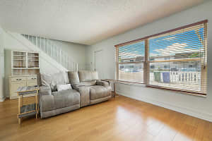 8091 NW 13th St E, Margate, FL 33063 - MLS#F10529842