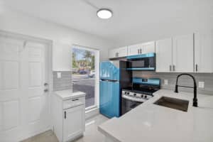 1821 Middle River Dr 4, Fort Lauderdale