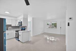 1821 Middle River Dr 14, Fort Lauderdale
