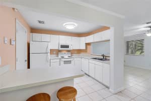 2169 Discovery Cir, Deerfield Beach, FL 33442 - MLS#F10529853