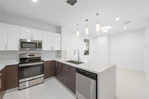 324 14th Court, Fort Lauderdale, FL 33315 - MLS#F10529864