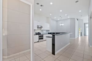 816 Village Circle, Davie, FL 33325 - MLS#F10529869