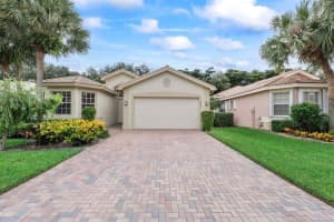 6828 Belmont Shore Dr, Delray Beach, FL 33446 - MLS#F10529889