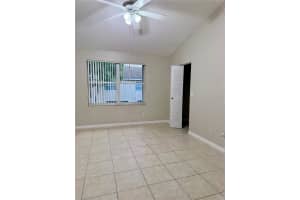 387 SW 122nd Ter 387, Pembroke Pines, FL 33025 - MLS#F10529910