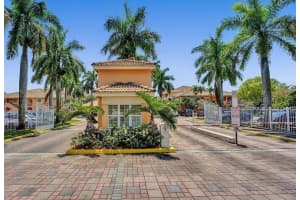 6952 SW 39th St C-205, Fort Lauderdale, FL 33314 - MLS#F10529933