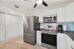 10 SE 13th St 1A, Boca Raton, FL 33432 - MLS#F10529941