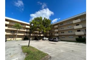 6061 N Falls Circle Dr 102, Lauderhill, FL 33319 - MLS#F10529943