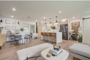 7700 NW 15th St, Pembroke Pines, FL 33024 - MLS#F10529944