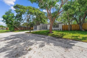 1660 SW 22nd Ave, Fort Lauderdale, FL 33312 - MLS#F10529965