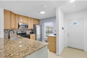 395 Bennington Ln 0, Lake Worth, FL 33467 - MLS#F10529972