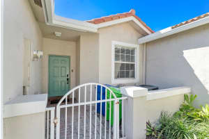 7520 S Aragon Blvd 2, Sunrise, FL 33313 - MLS#F10529993