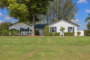 825 Whippoorwill Trl, West Palm Beach, FL 33411 - MLS#F10530005