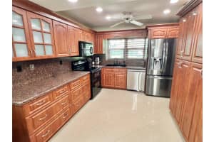 7321 38th Court, Coral Springs, FL 33065 - MLS#F10530010