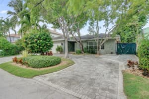 2427 Sea Island Dr, Fort Lauderdale, FL 33301 - MLS#F10530020