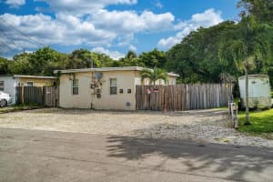 632-634 NW 14th Ter, Fort Lauderdale, FL 33311 - MLS#F10530029