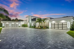8795 Valencia Ct, Parkland