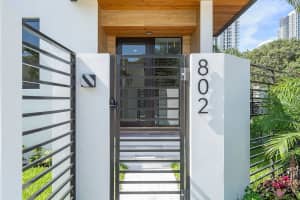 802 Ne 2nd St, Fort Lauderdale