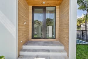 802 NE 2nd St, Fort Lauderdale, FL 33301 - MLS#F10530061