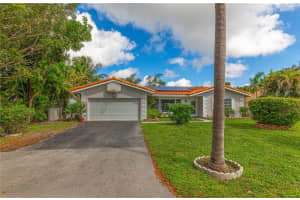 7505 NW 40TH PL, Coral Springs, FL 33065 - MLS#F10530075