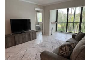 2220 N Cypress Bend Dr 301, Pompano Beach