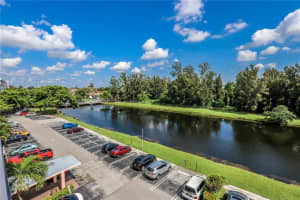 16465 NE 22nd Ave 105, North Miami Beach, FL 33160 - MLS#F10530098