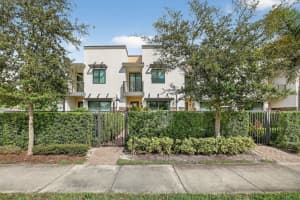 1402 SW 4th Ave 1402, Fort Lauderdale, FL 33315 - MLS#F10530107