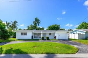 2728 NE 30th St, Lighthouse Point, FL 33064 Sold 12/02/25