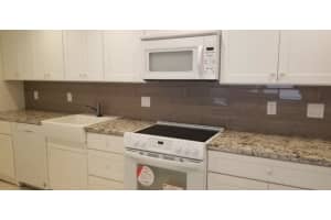 2801 Victoria Way J4, Coconut Creek, FL 33066 - MLS#F10530116