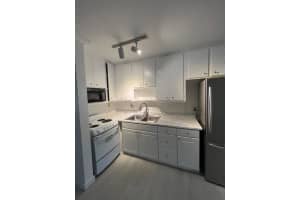 901 N Birch Rd 9B, Fort Lauderdale, FL 33304 - MLS#F10530129