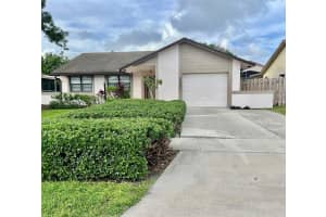 8867 SW 16th St, Boca Raton, FL 33433 - MLS#F10530137